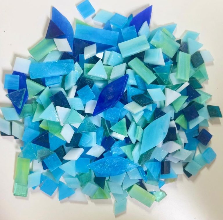 Glass Mosaic Tiles Pieces for Crafts: LATIIZ 320Pcs Bule Color Mixed 5 Shapes Stained Bulk Art Supplies for Making Decor Project DIY Lamp Vase Coaster Stepping Stone for Adults Beginners Mosaicist