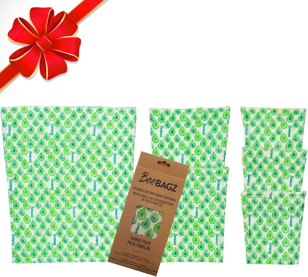 Assorted 6 Pack – Made in Canada – Plastic and Silicone Free – Reusable Beeswax Food Wraps Bags- (Family Pack, 3 Small + 2 Medium + 1 Large, (Green) Assorted 6 Pack – Made in Canada – Plastic and Silicone Free – Reusable Beeswax Food Wraps Bags- (Family Pack, 3 Small + 2 Medium + 1 Large, (Green)