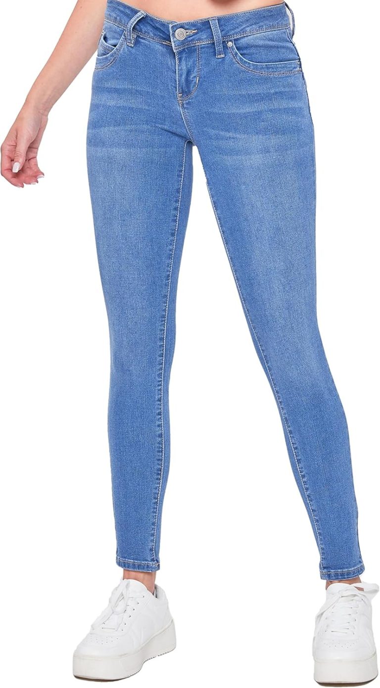 YMI Women’s Sustainable Wannabettabutt Skinny Jeans